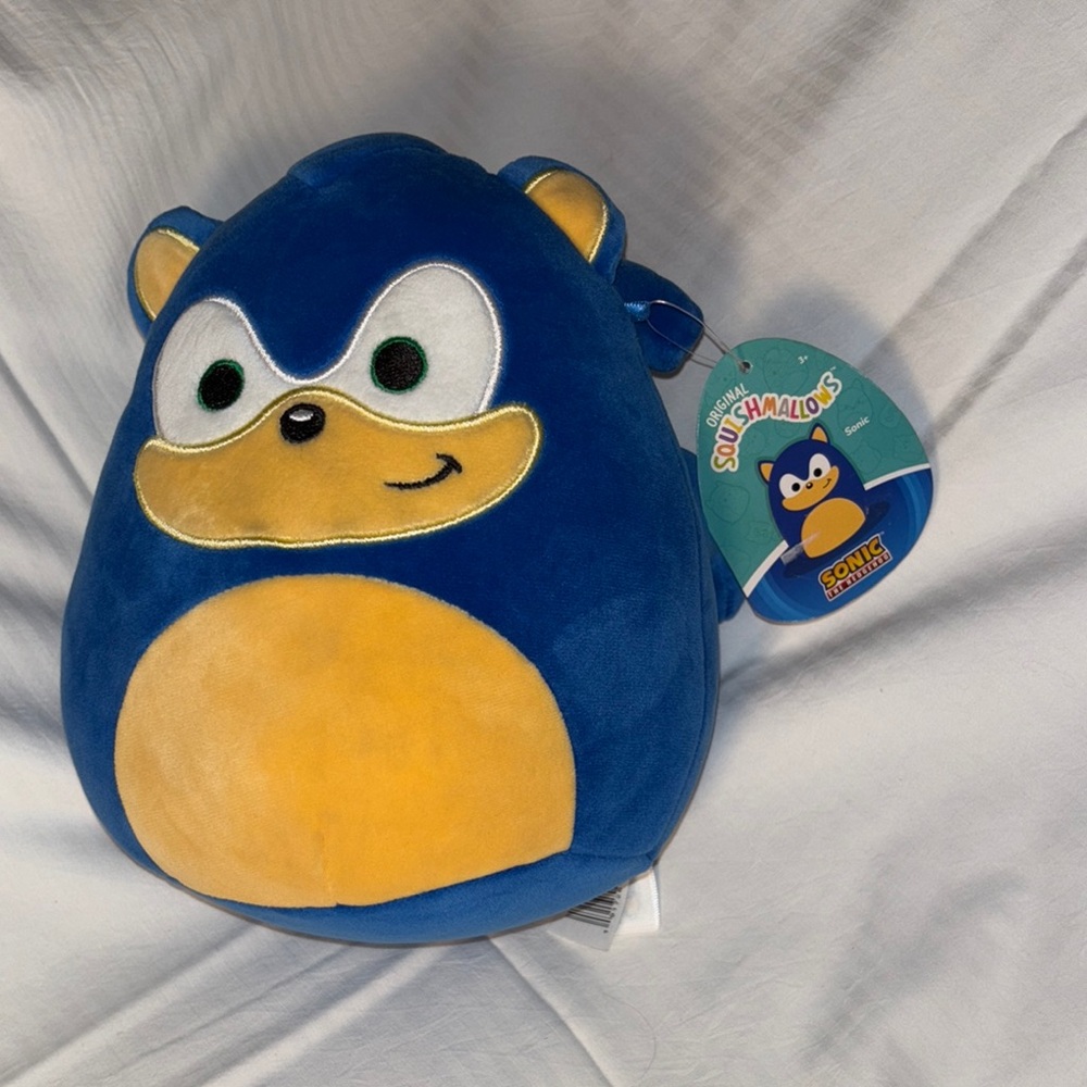 SONIC THE HEDGEHOG. Blue and Yellow Stuffed Animal Plush